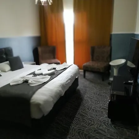 Gold Beylikduzu Motel para Casais *