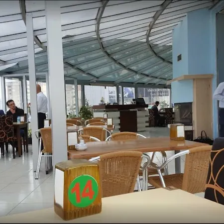 Gold Beylikduzu Motel para Casais
