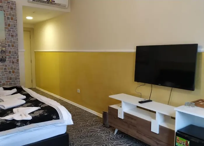 Gold Beylikdüzü Yetişkin Oteli