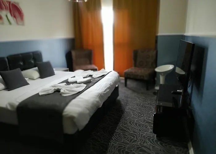 Gold Beylikdüzü Yetişkin Oteli *